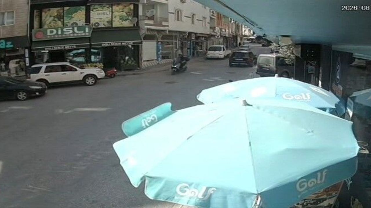 Otomobil motosiklete çarptı: Orhangazi'de 1 yaralı Otomobil motosiklete çarptı: Orhangazi'de 1 yaralı