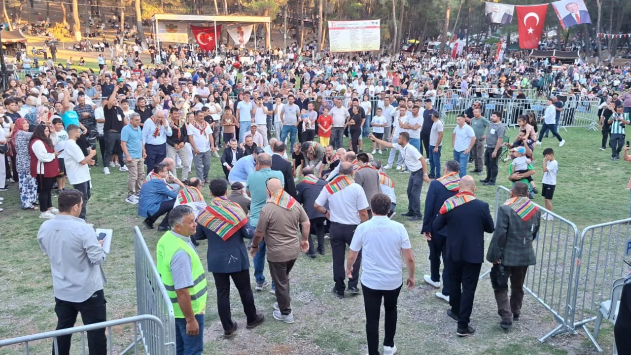 Orhaneli'de 33 Yıllık Festival Coşkusu Başladı: Binlerce Katılımcı Bir Araya Geldi
