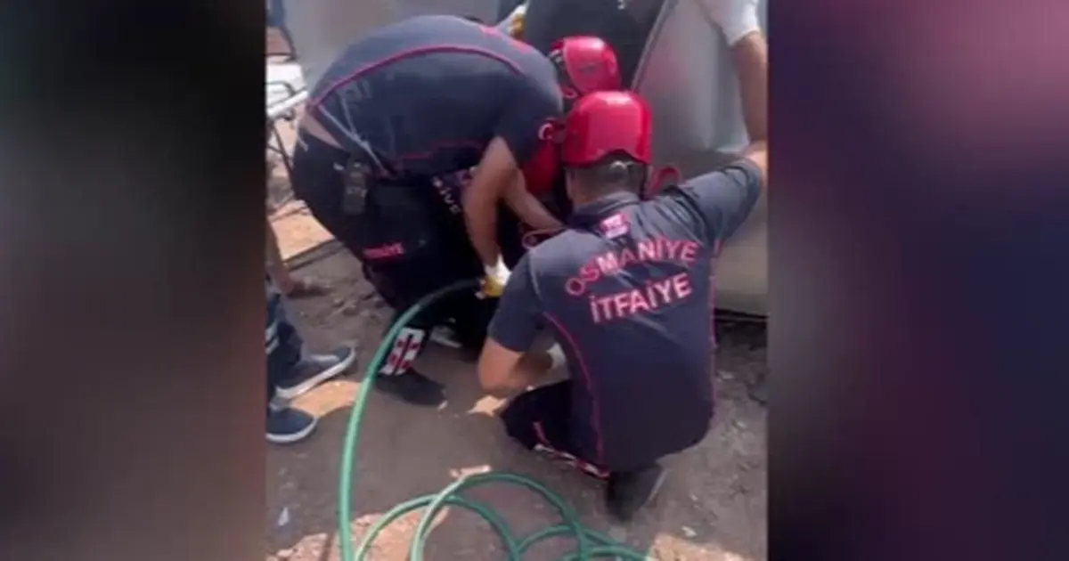 Osmaniye'de hafif ticari araçla otomobil çarpıştı: 2 yaralı