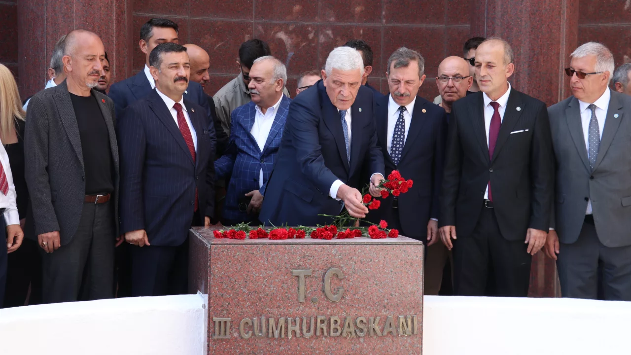 İYİ Parti Genel Başkanı Dervişoğlu, Bursa'da çiftçilerle buluştu