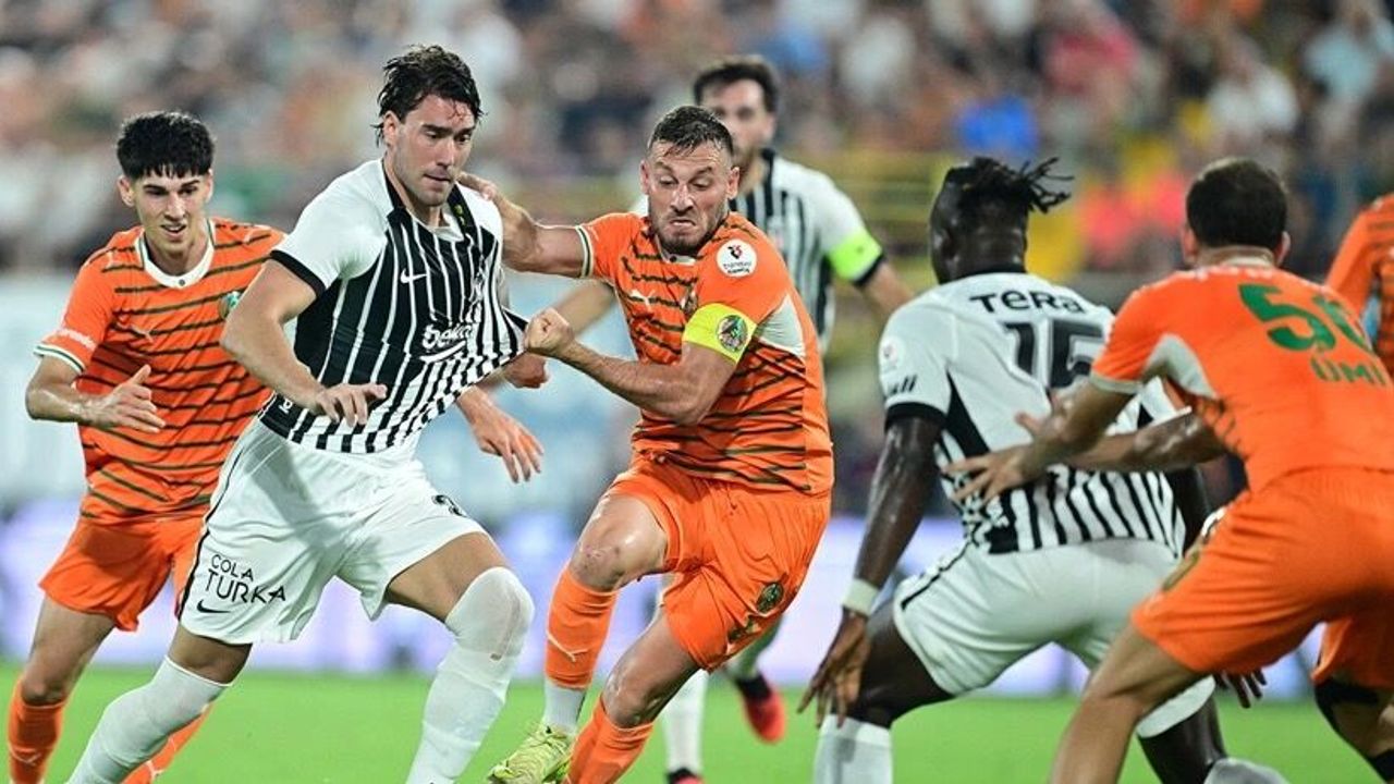 Beşiktaş, Alanyaspor'a 1-0 mağlup oldu: 6 maçlık galibiyet serisi sona erdi