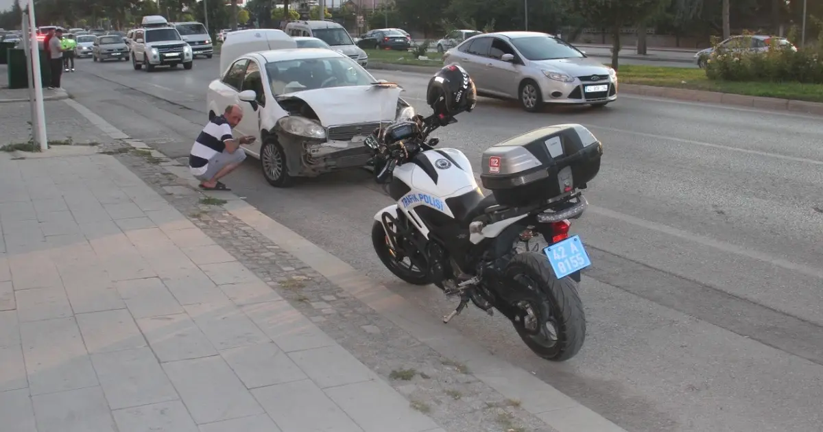 Konya'da zincirleme trafik kazasında 3 kişi yaralandı: Çocuk da var