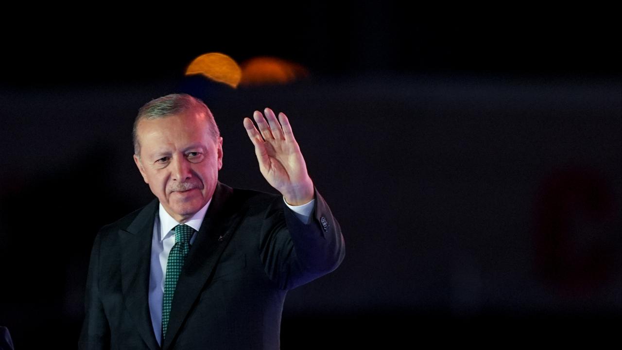 Cumhurbaşkanı Erdoğan, Mevlid Kandili'ni kutlayarak hayır duaları istedi