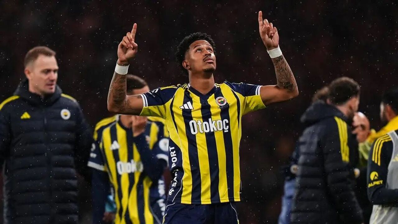 Jayden Oosterwolde, Roma'ya transfer oluyor: Fenerbahçe'nin kazancı 1 milyon euro
