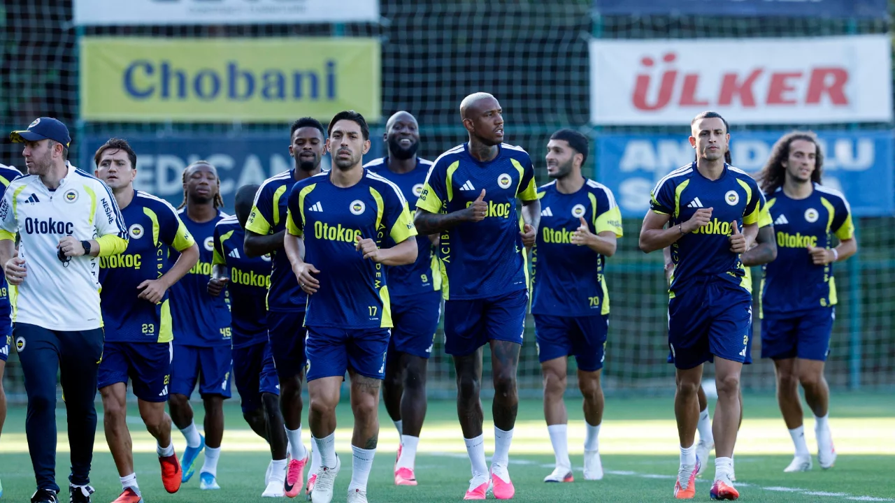 Can Bartu Tesisleri'nde Fenerbahçe, Lyon maçı için çalışmalara başladı