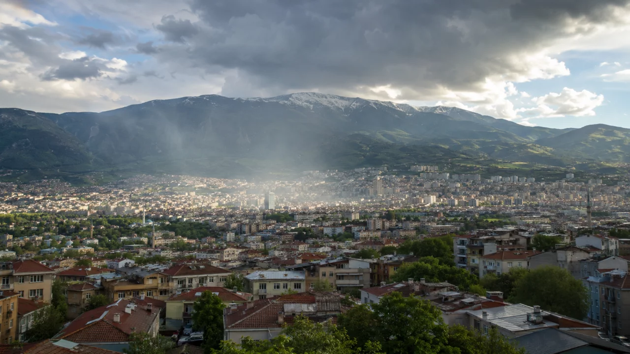 Bursa'da Hava Durumu: Bugün 15°C ile 22°C Arasında Değişecek