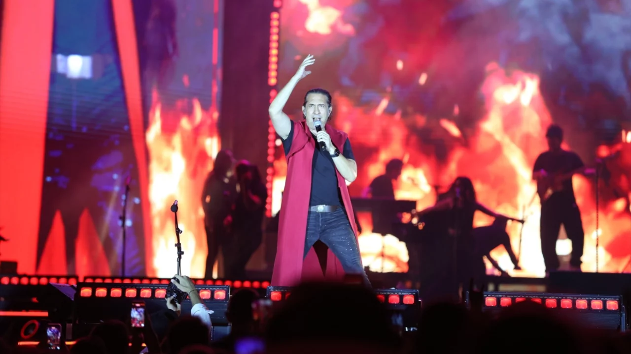 Kıraç Ordu Kültür Yolu Festivali'nde sahne aldı: Konser coşkusu yaşandı