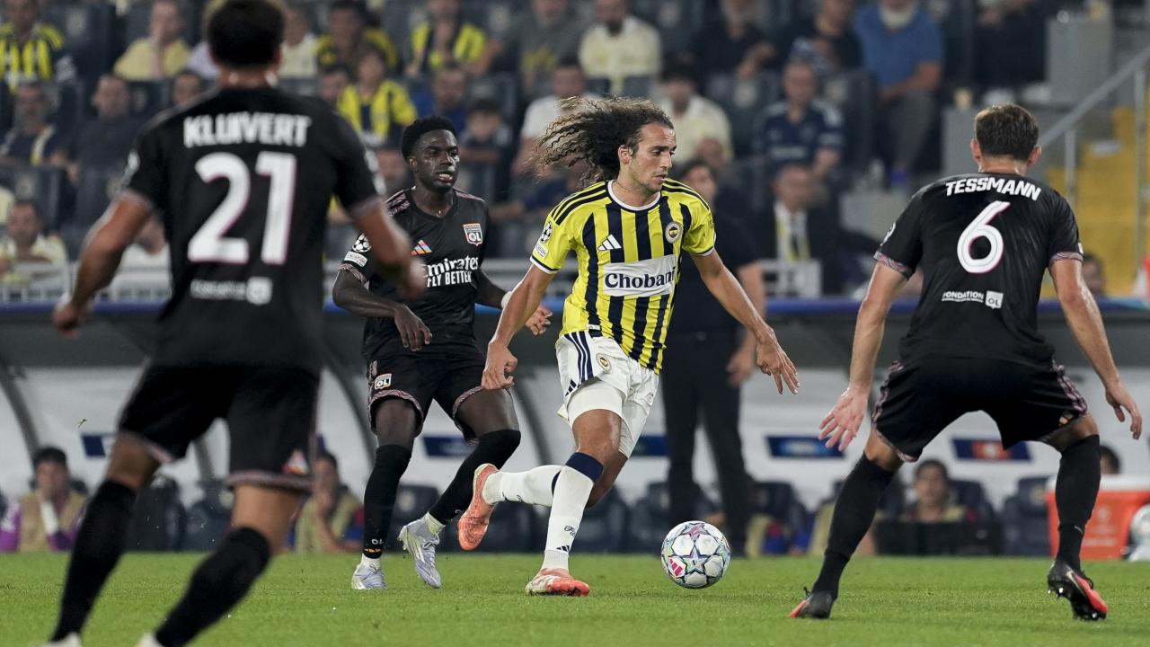 Fenerbahçe, Lyon ile Şampiyonlar Ligi için kritik maça çıkıyor