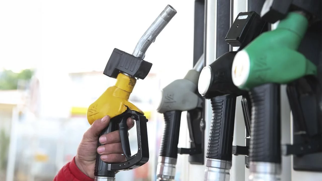 Akaryakıt fiyatlarına büyük indirim: Bursa'da motorin 4 TL ucuzlayacak