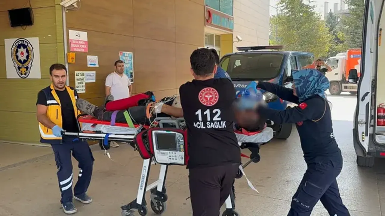 İnegöl’de kamyonet kazası: Sürücü Tekin Çaldır ağır yaralandı İnegöl’de kamyonet kazası: Sürücü Tekin Çaldır ağır yaralandı