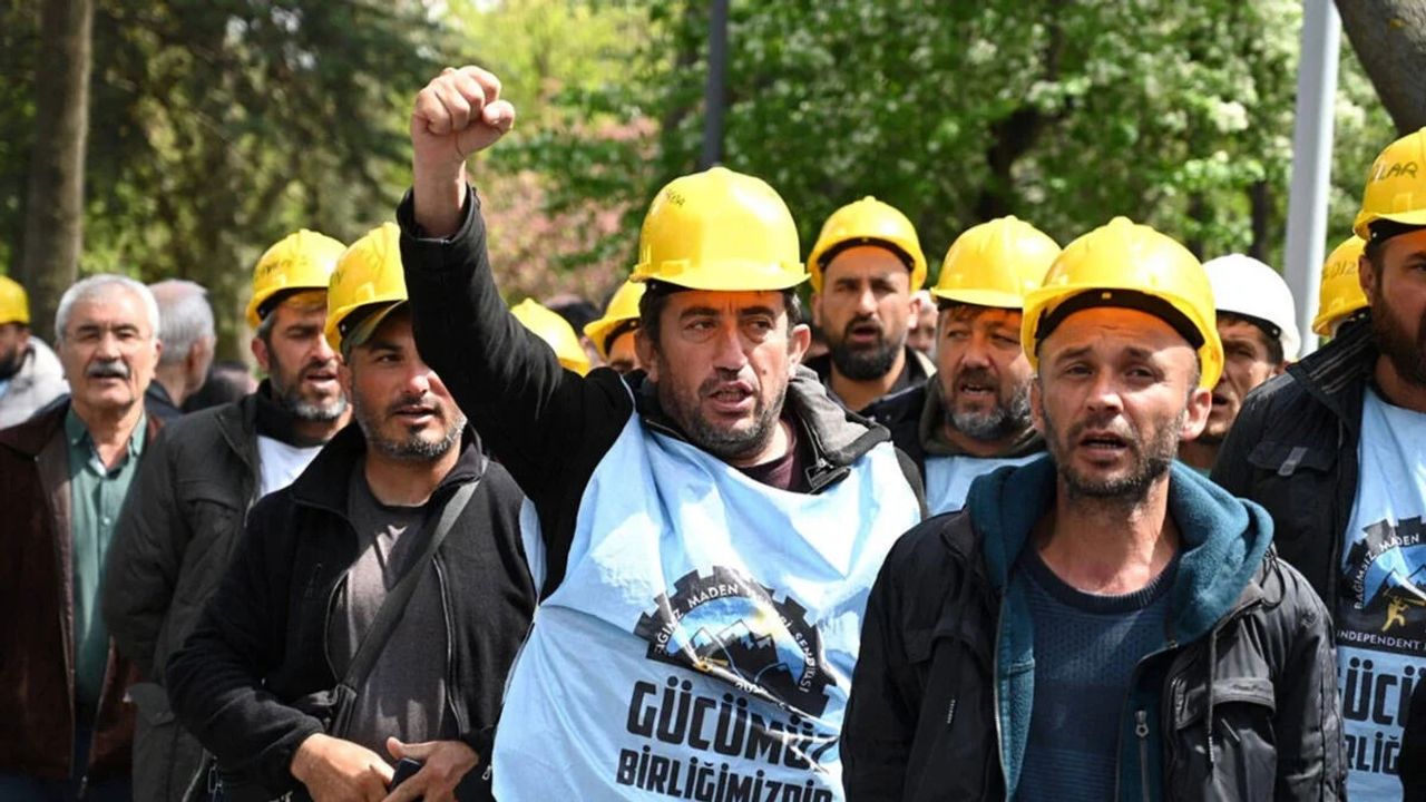 Emeklilerden Madencilere Destek Toplantısı Yapıldı