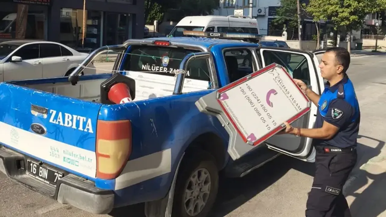 11 mahallede kaldırımlarda denetim: İşletmelere uyarı yapıldı
