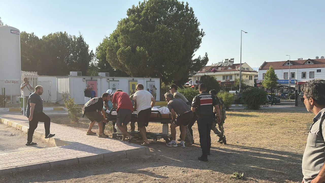 Fethiye'de tandem uçuşunda pilot ve turist hayatını kaybetti