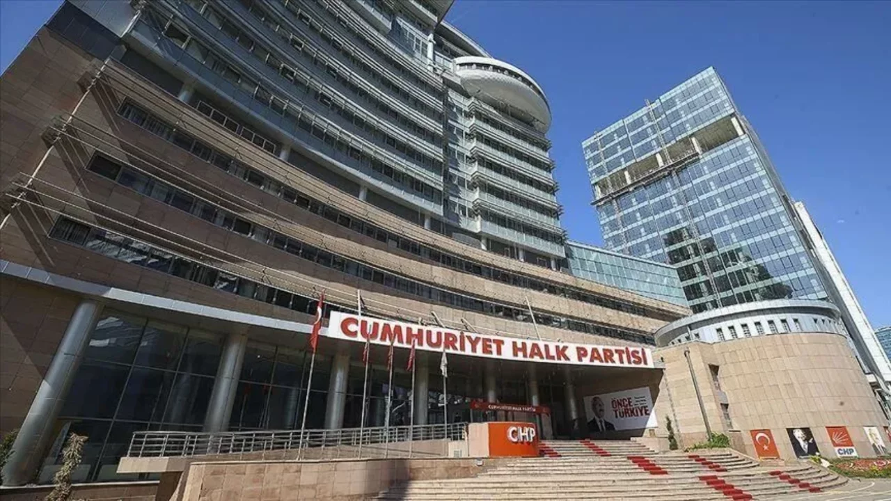 CHP'de disiplin süreci: 49 üye ihraç talebiyle sevk edildi
