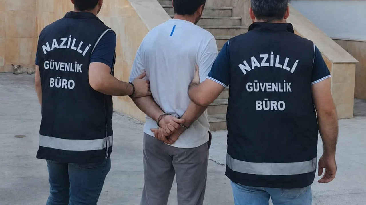 Nazilli'de Cumhurbaşkanına hakaret içeren maket asan şüpheli yakalandı