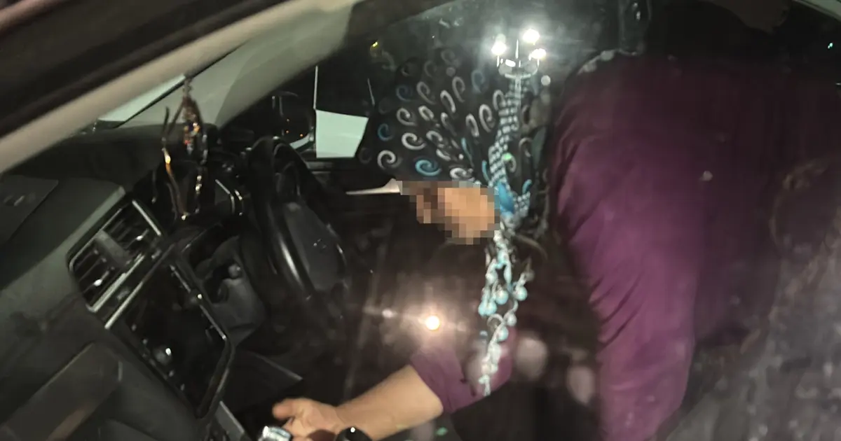 Aksaray'da yaşlı kadın araçta mahsur kaldı: 1,5 saatlik kurtarma çabası