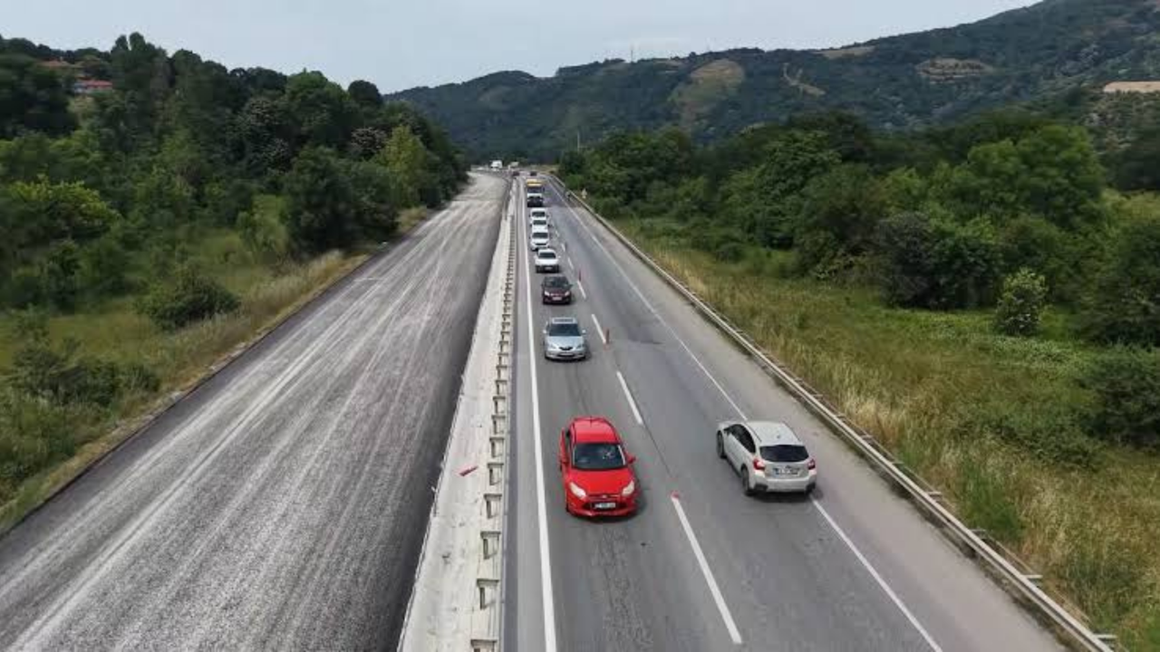 Bursa-Yalova yolunda üstyapı onarımı: Trafik akışı değişti