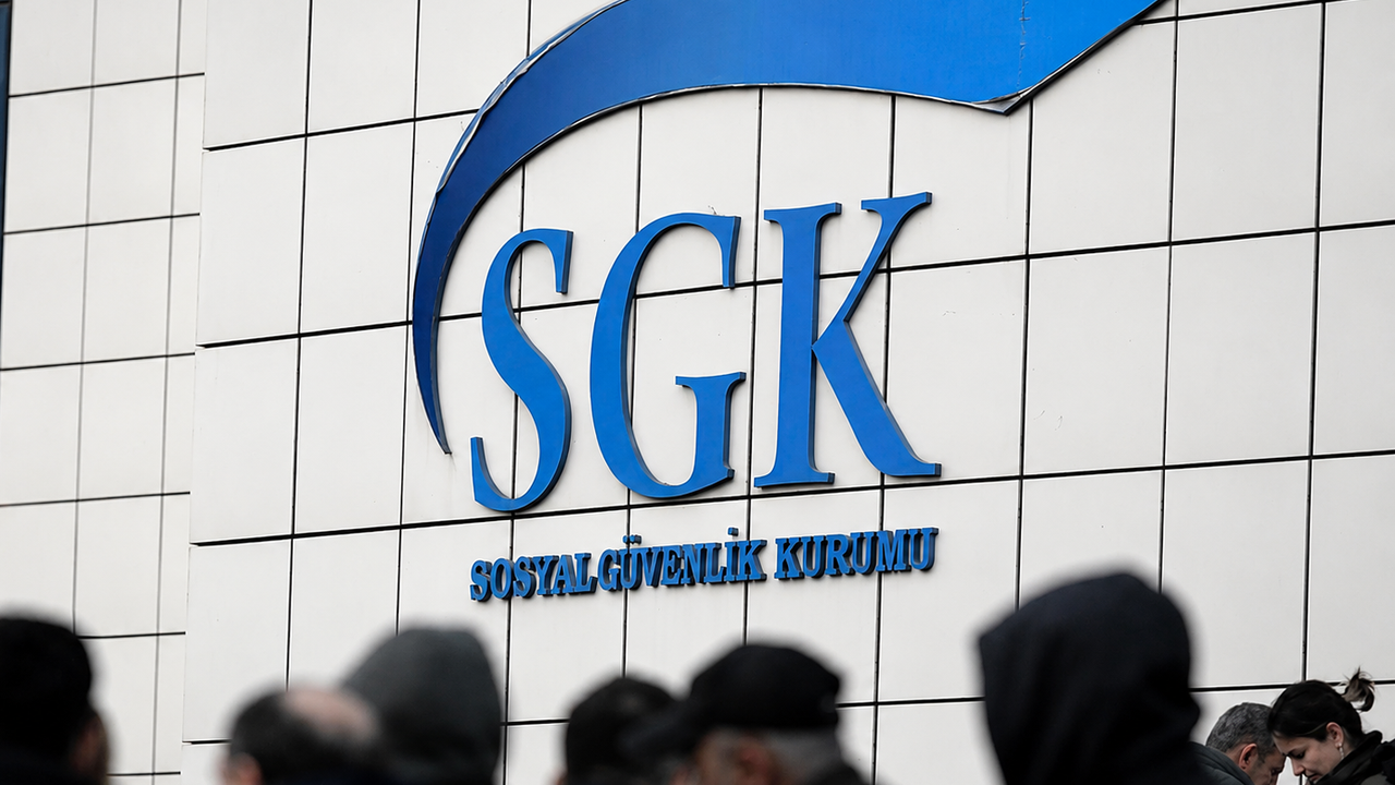 SGK'da 18 Yıllık Devlet Katkısı Kaldırıldı: Yeni Sistem 2026'da Başlıyor SGK'da 18 Yıllık Devlet Katkısı Kaldırıldı: Yeni Sistem 2026'da Başlıyor