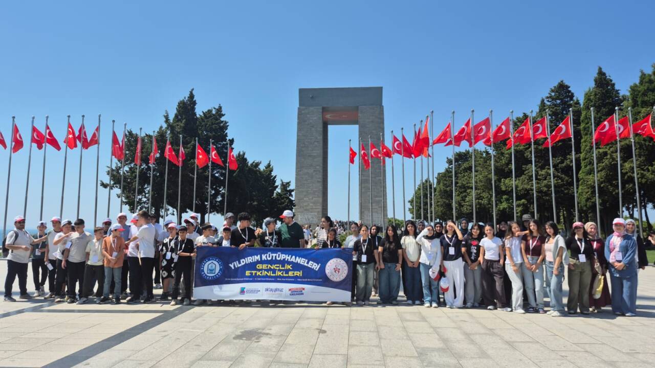Yıldırım Belediyesi, 76 öğrenciyle Çanakkale gezisi düzenledi
