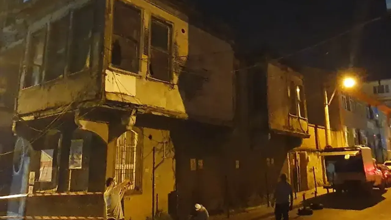 Bursa'da tarihi yapıda çökme: Öğrenciler için güvenlik önlemleri alınmalı