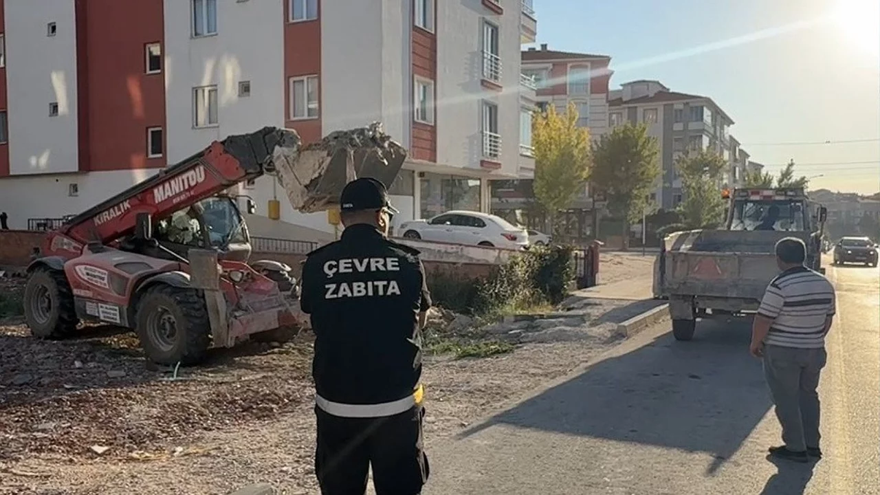 Kaçak inşaat atığı döken kişiye 20 bin TL ceza uygulandı