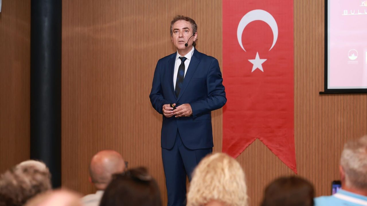 Sinan Meydan, Bursa'da Büyük Taarruz'un 104. yılını anlattı