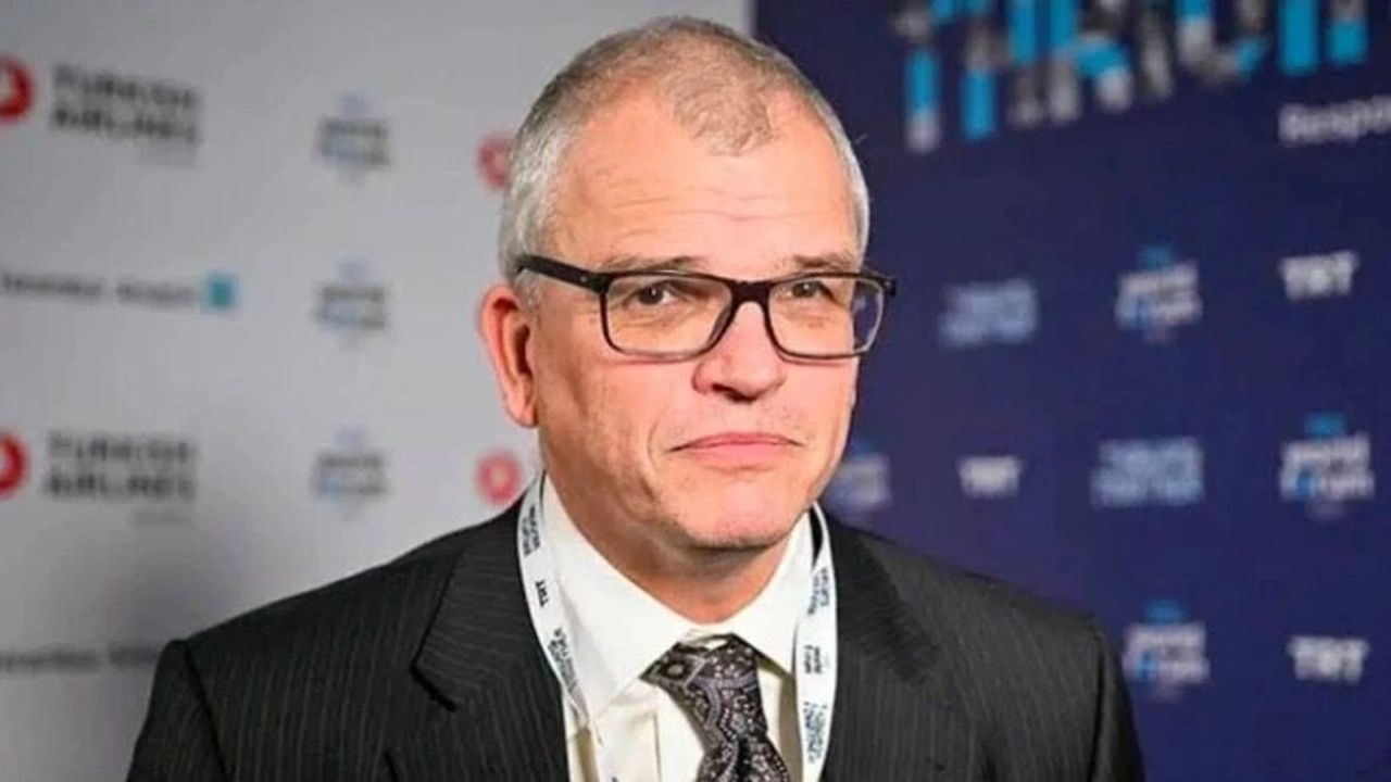 Timothy Ash hakkında Cumhurbaşkanına hakaret soruşturması başlatıldı