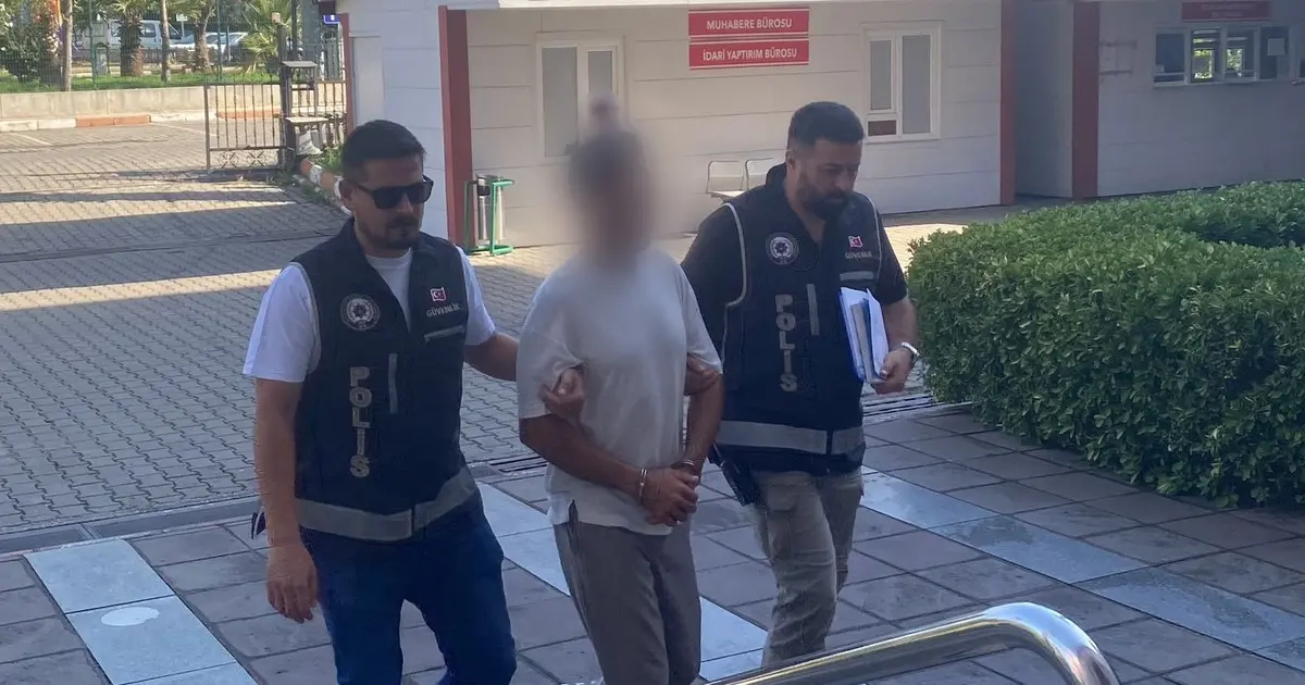 Nazilli'de Cumhurbaşkanına hakaret eden maket asan kişi tutuklandı Nazilli'de Cumhurbaşkanına hakaret eden maket asan kişi tutuklandı