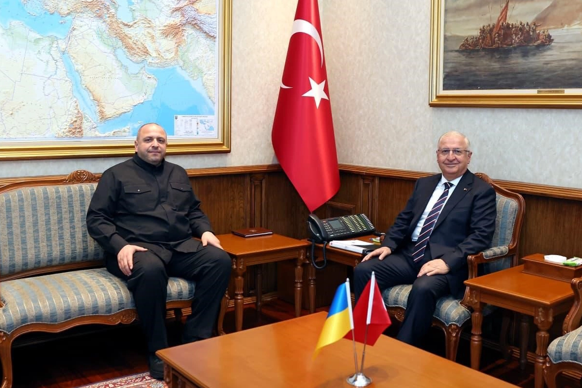 Milli Savunma Bakanı Güler, Ukrayna İstihbarat Başkanı Umerov ile görüştü