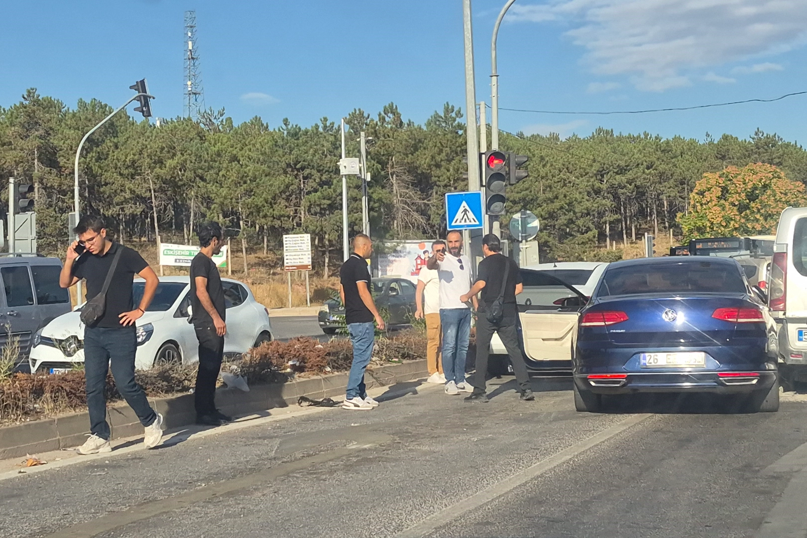 Odunpazarı'nda 3 aracın karıştığı kaza: Olay yerinde hasar oluştu
