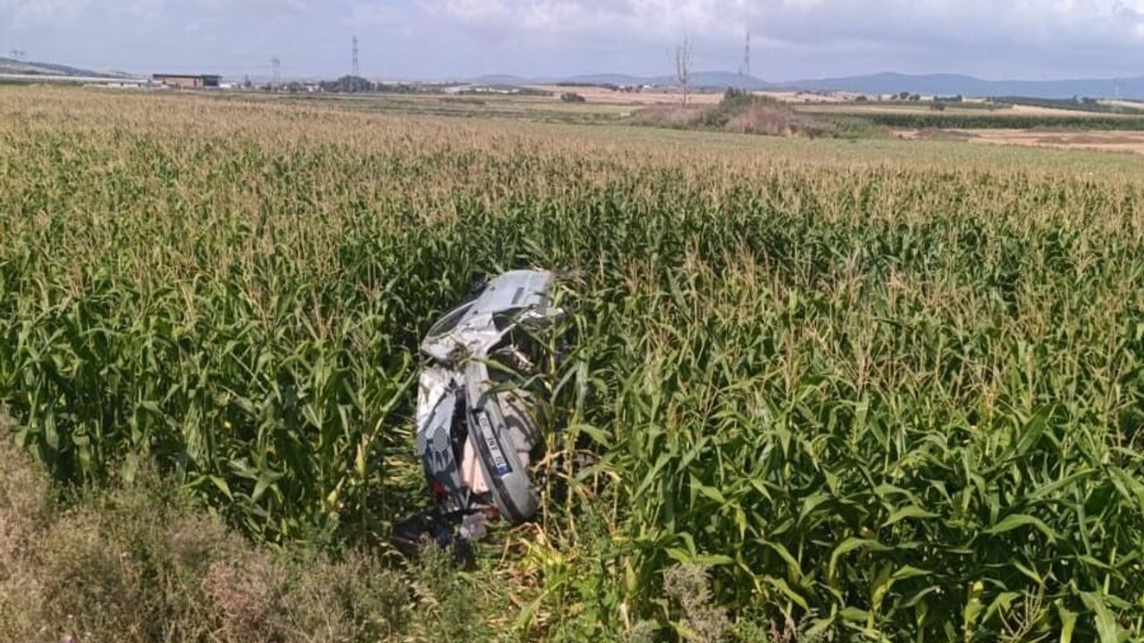Karacabey-Bandırma yolunda trafik kazası: 3 yaralı hastaneye kaldırıldı