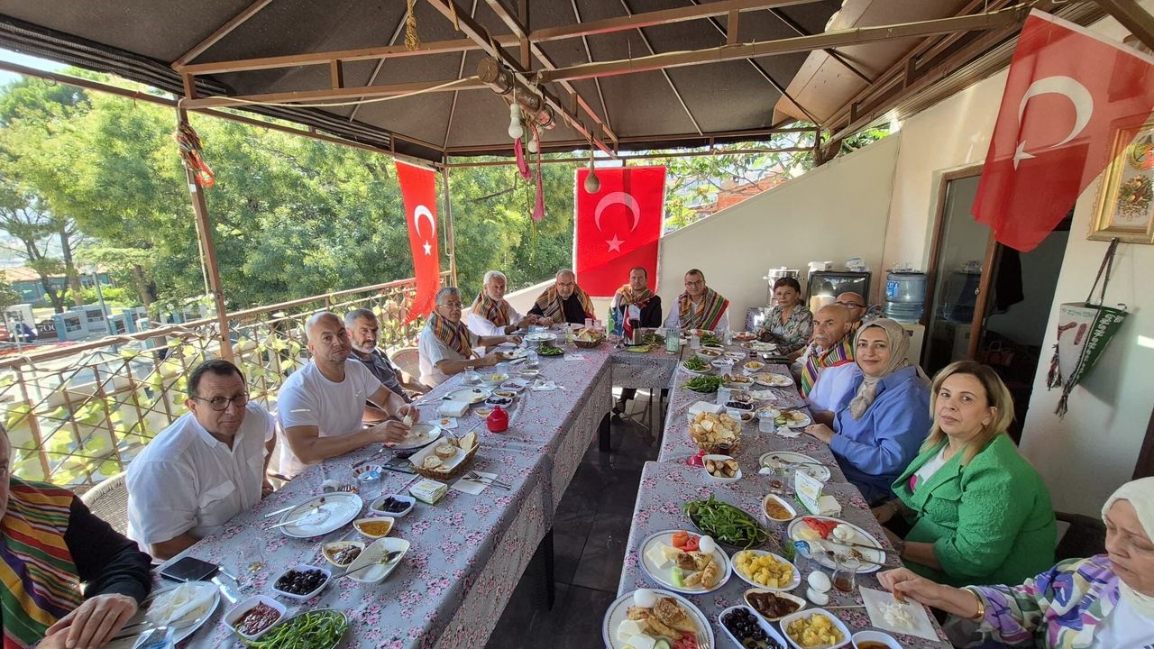 AK Parti Milletvekili Kılıç, Bursa'da sağlık ve ulaşım projelerini açıkladı