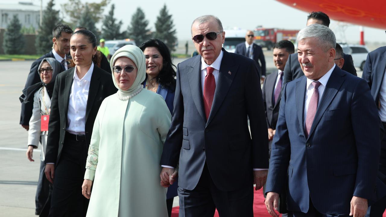 Cumhurbaşkanı Erdoğan ve Emine Erdoğan Kırgızistan'da ortak video paylaştı