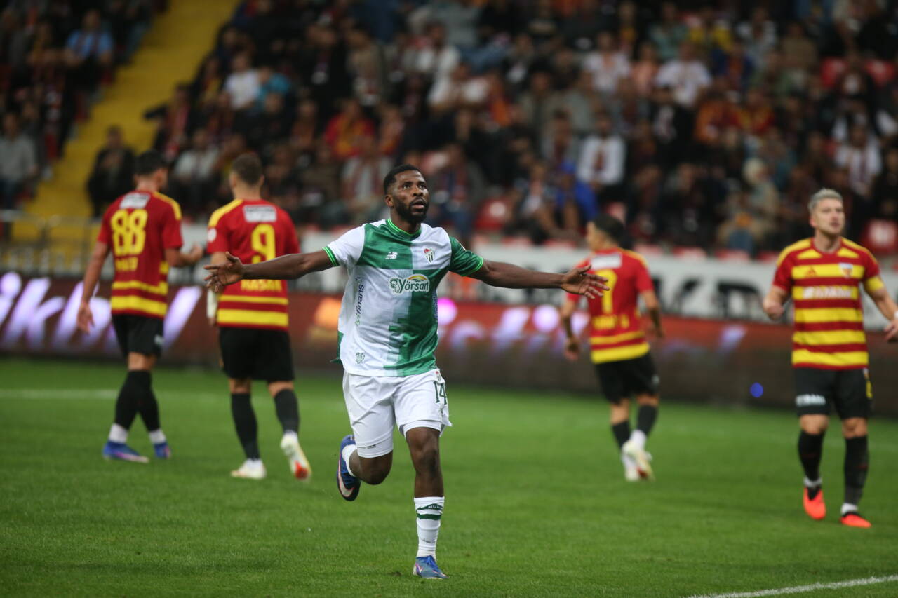 Bursaspor, İstanbulspor Karşısında 3 Puan Arıyor: Kelechi Iheanacho'nun Rolü