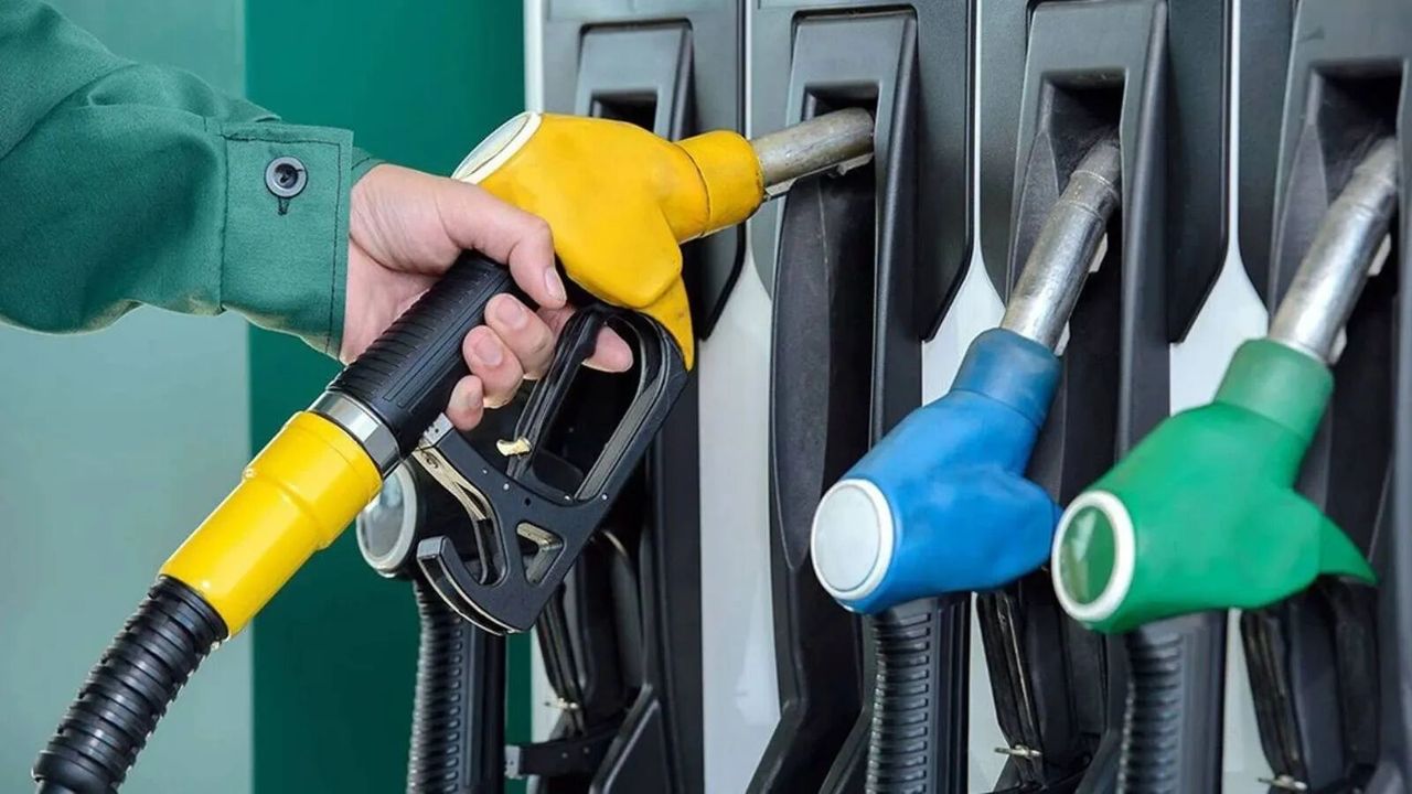 Motorin litre fiyatına 8,24 TL zam geliyor: 90 TL'yi geçecek Motorin litre fiyatına 8,24 TL zam geliyor: 90 TL'yi geçecek