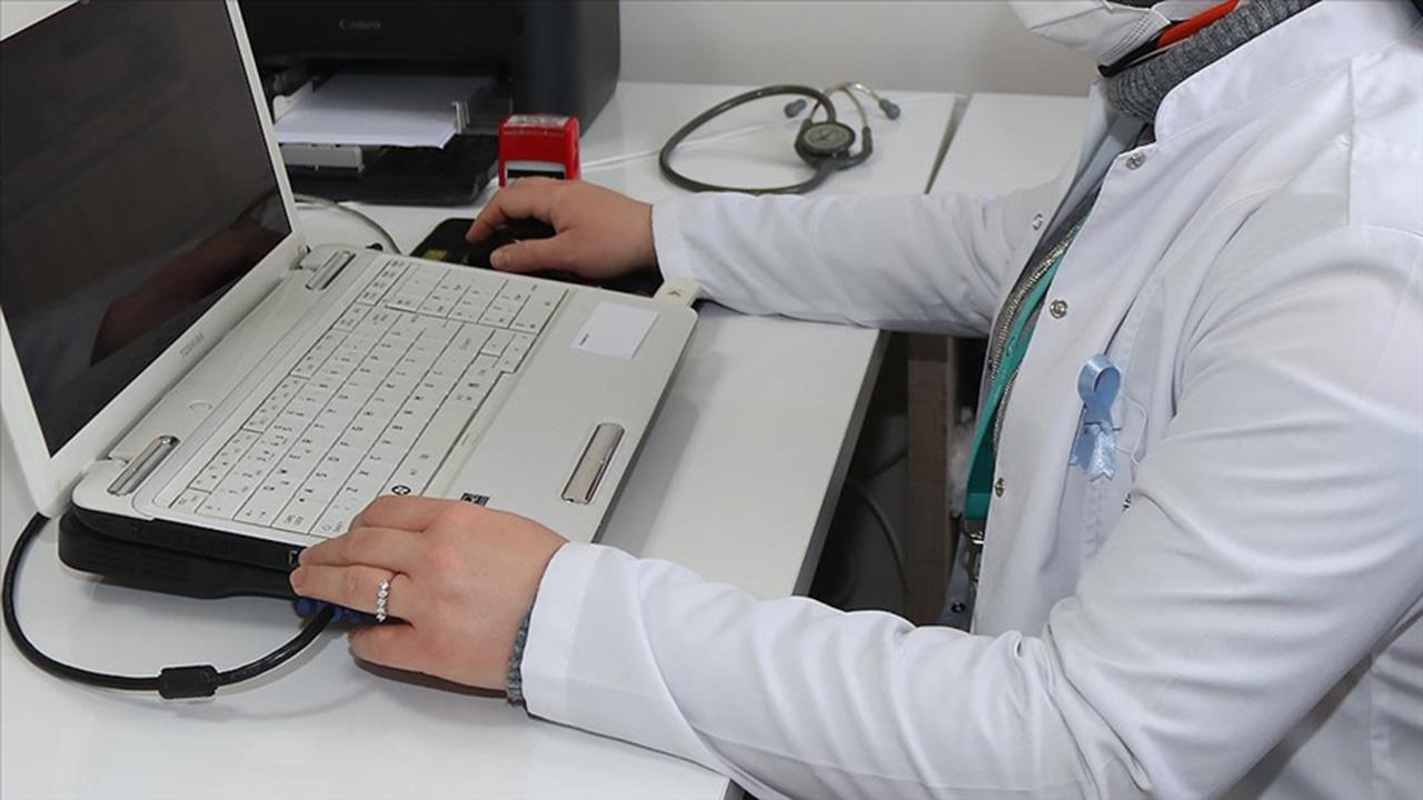 Sağlık Bakanı Memişoğlu: 31 bin aile hekimiyle sağlıkta dev adım Sağlık Bakanı Memişoğlu: 31 bin aile hekimiyle sağlıkta dev adım