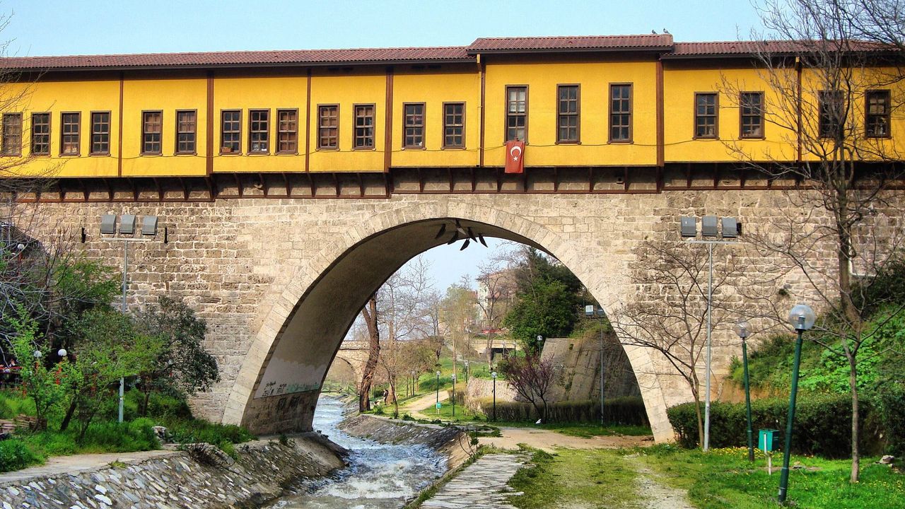 Irgandı Köprüsü Altı'nda sinema şöleni: 10 gün boyunca ücretsiz etkinlik Irgandı Köprüsü Altı'nda sinema şöleni: 10 gün boyunca ücretsiz etkinlik