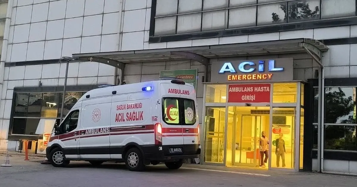 Batman'da geri manevra yapan araç işçiyi yaraladı