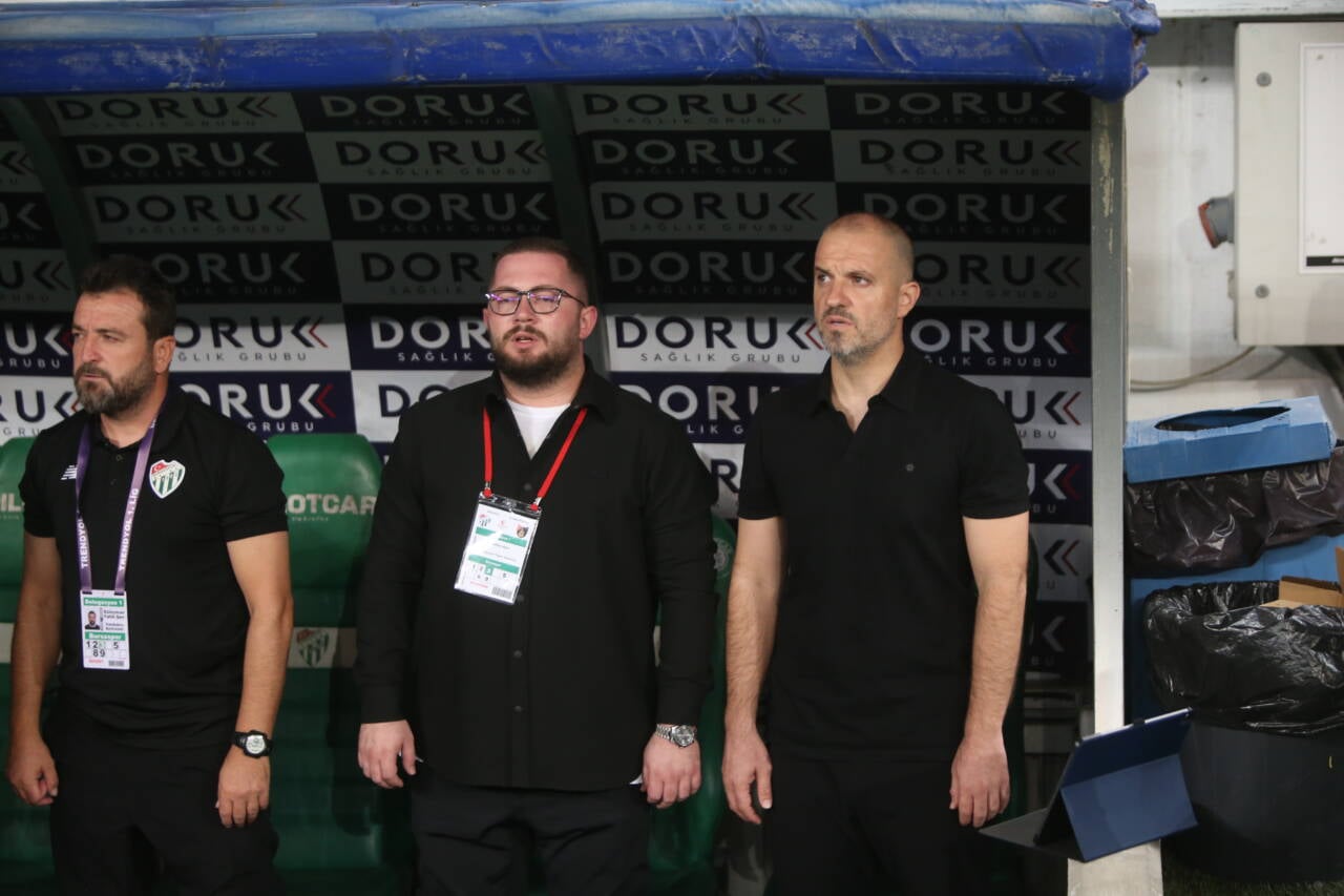 Bursaspor Teknik Direktörü Mustafa Er, transfer durumu hakkında bilgi verdi