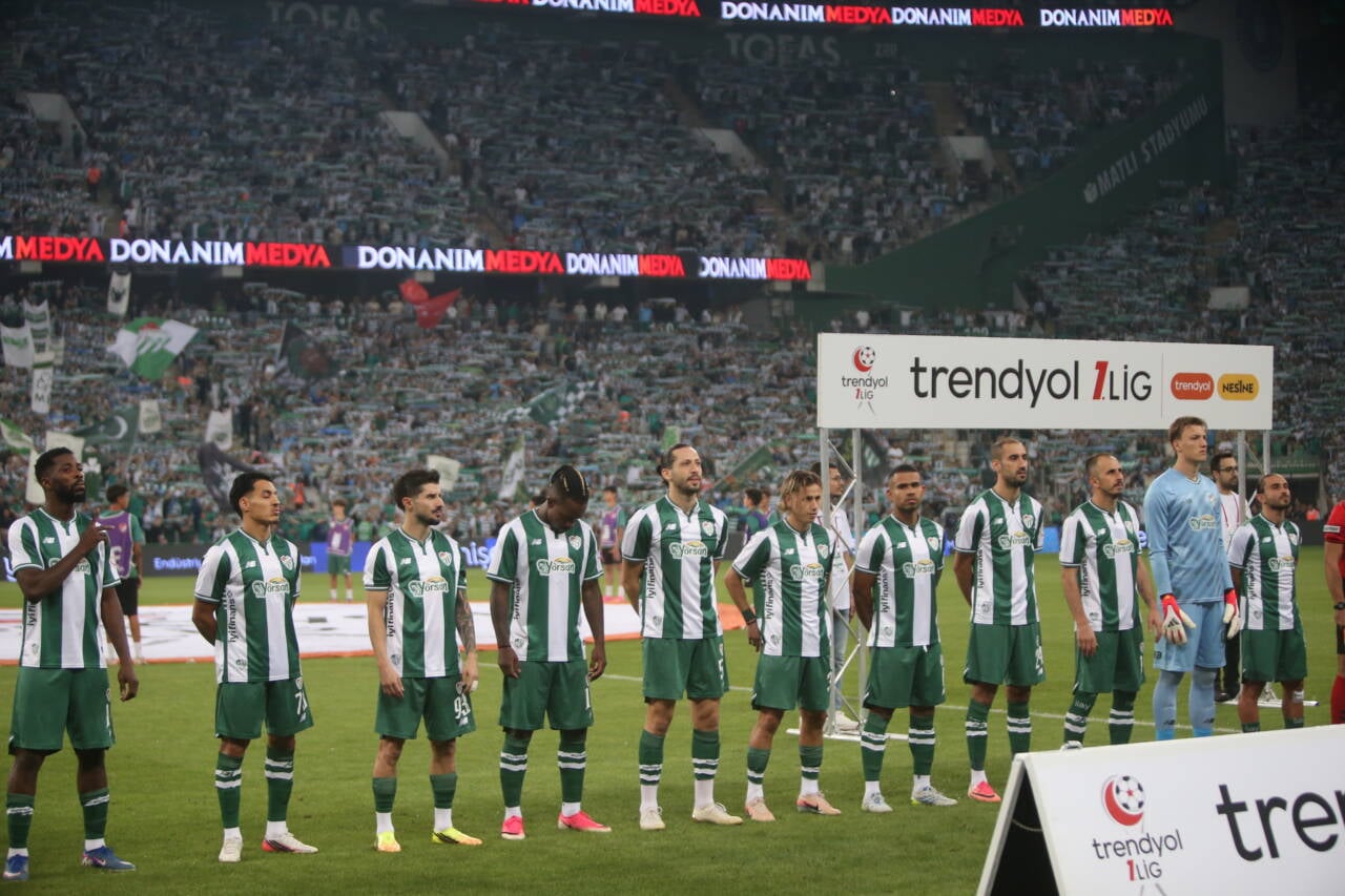 Bursaspor'a TFF'den 190 bin TL ceza: Saha olayları ve güvenlik ihlali