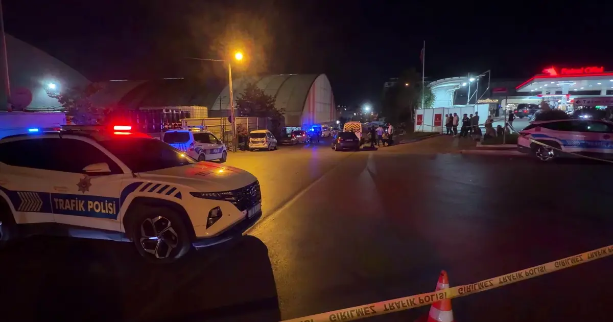 Sultanbeyli'de DEAŞ operasyonu: Polise ateş açan şüpheli etkisiz hale getirildi