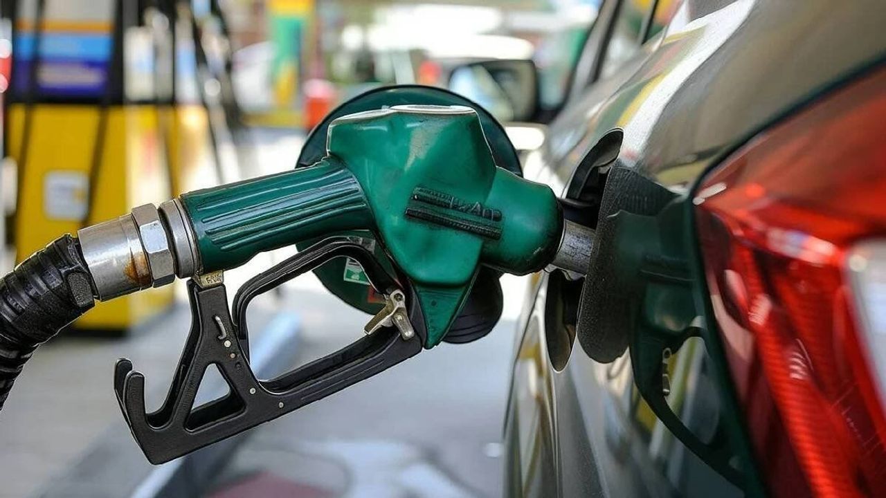 Bursa'da akaryakıt fiyatlarına çifte zam: Motorin 89,90 TL'ye yükseldi