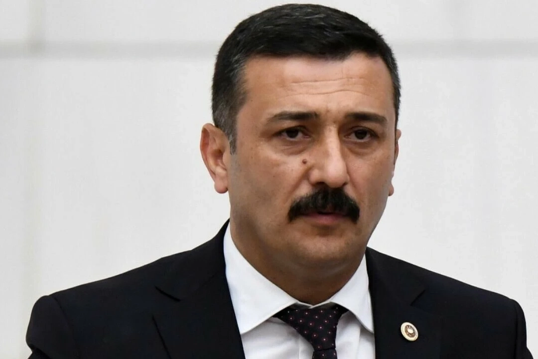 İYİ Partili Türkoğlu, Bursa'daki elektrik kesintilerini sorguladı İYİ Partili Türkoğlu, Bursa'daki elektrik kesintilerini sorguladı