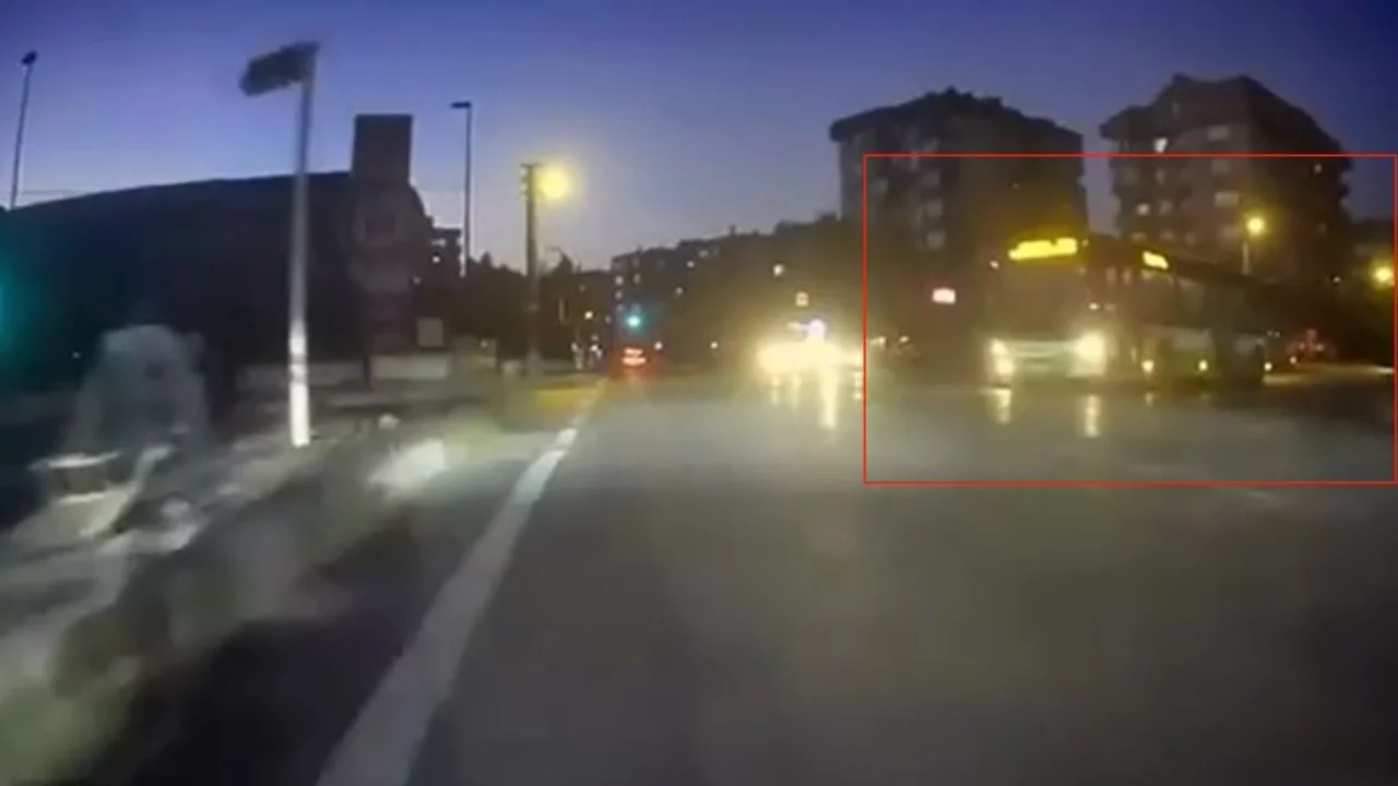 Halk otobüsü şoförüne kırmızı ışık cezası: Bursa'da ceza miktarı 17 bin 912 lira