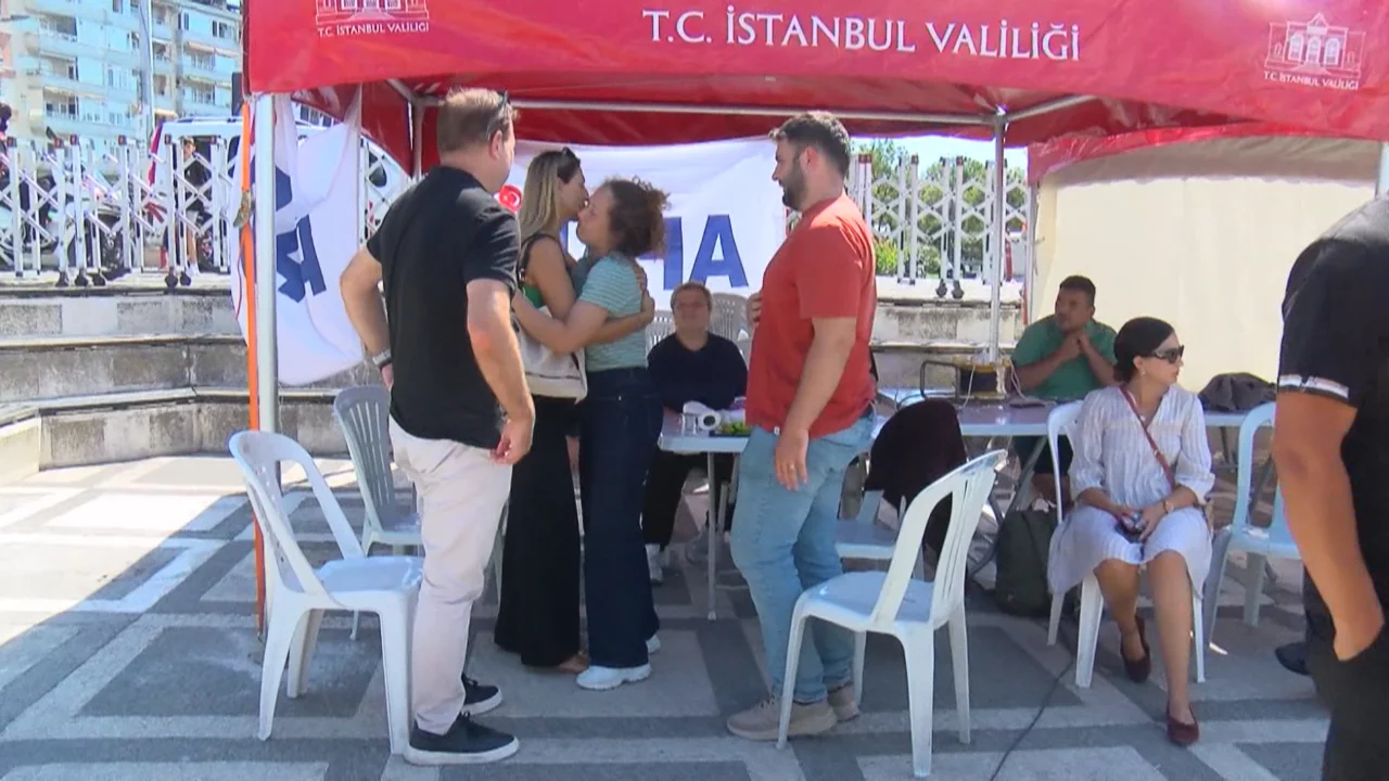 Silivri'de batan gemide kaybolan 10 mürettebat için arama çalışmaları devam ediyor