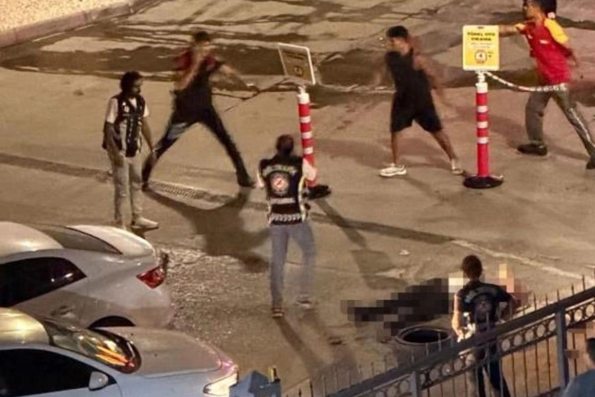 Trafik polisi şehit oldu: Korsan taksici kendini vurdu Trafik polisi şehit oldu: Korsan taksici kendini vurdu