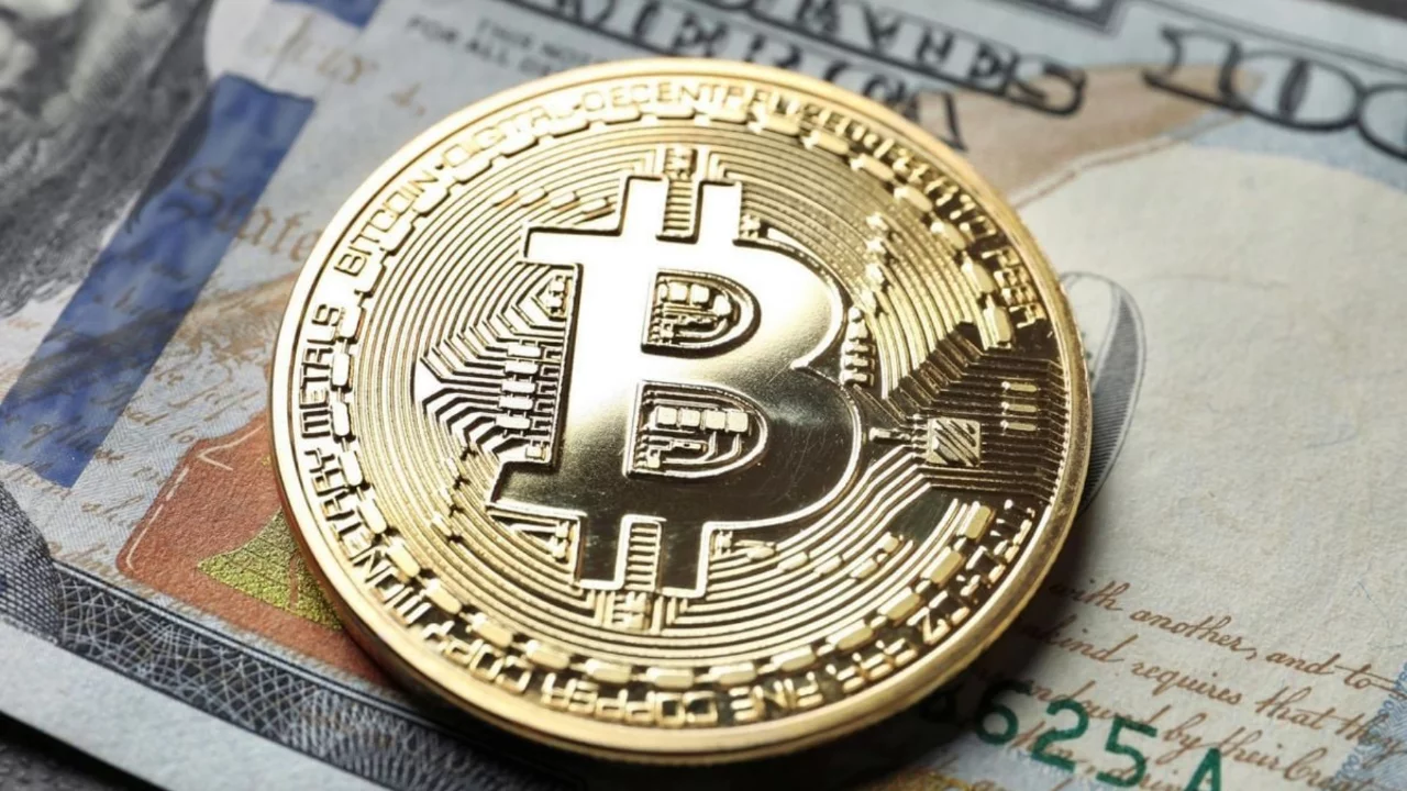 Yılın en yüksek net girişi: Bitcoin fonları 986,9 milyon dolara ulaştı