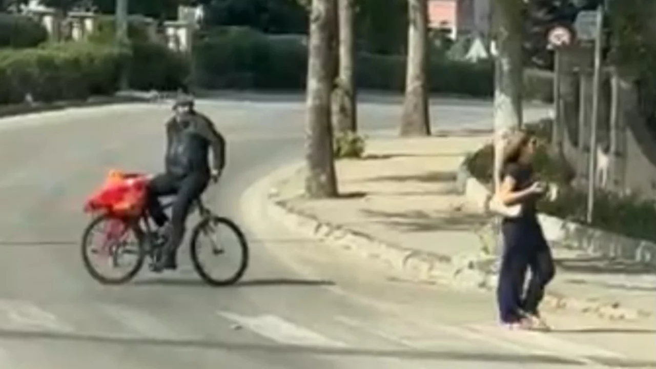 Nilüfer'de bisiklet süren vatandaş, Nasrettin Hoca'yı hatırlattı