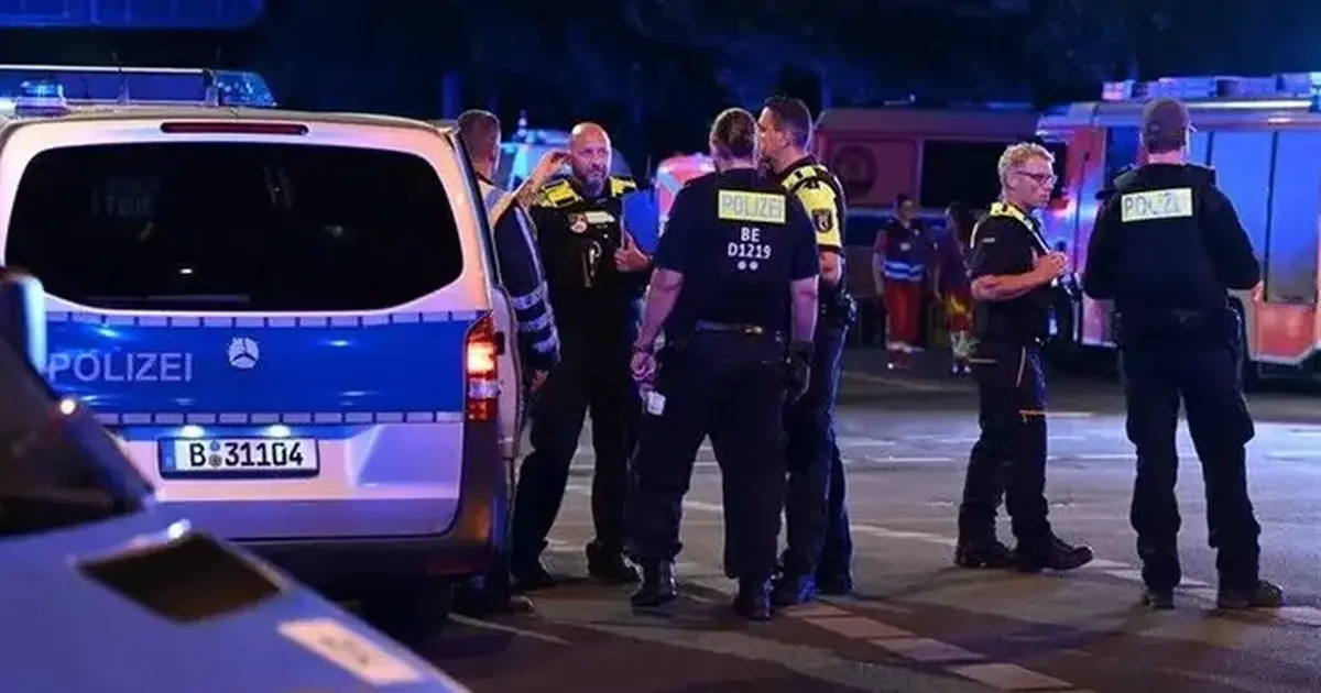 Hamburg'da silahlı saldırı: 2 Türk hayatını kaybetti Hamburg'da silahlı saldırı: 2 Türk hayatını kaybetti