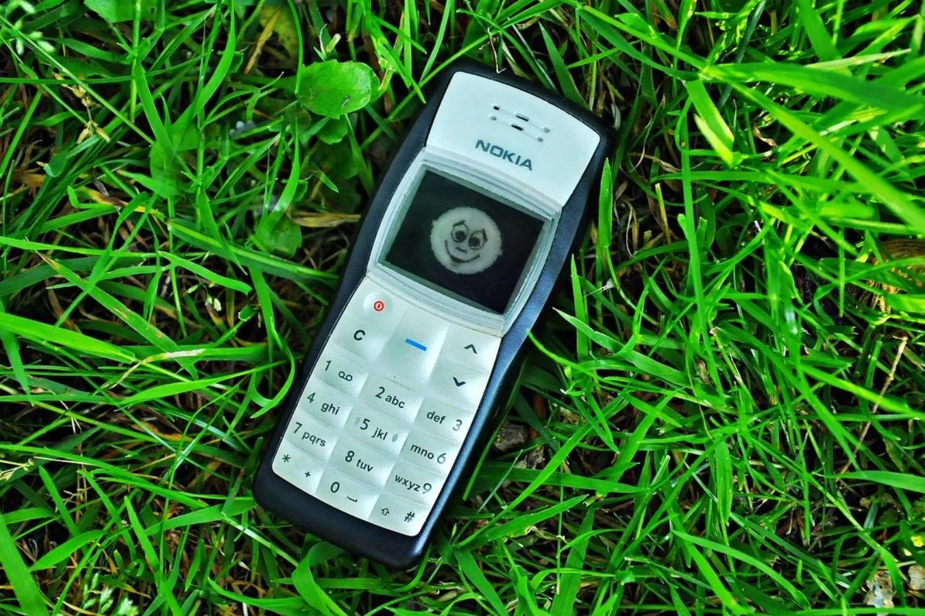 Ünlü telefon markası ikonik modeliyle geri dönüyor